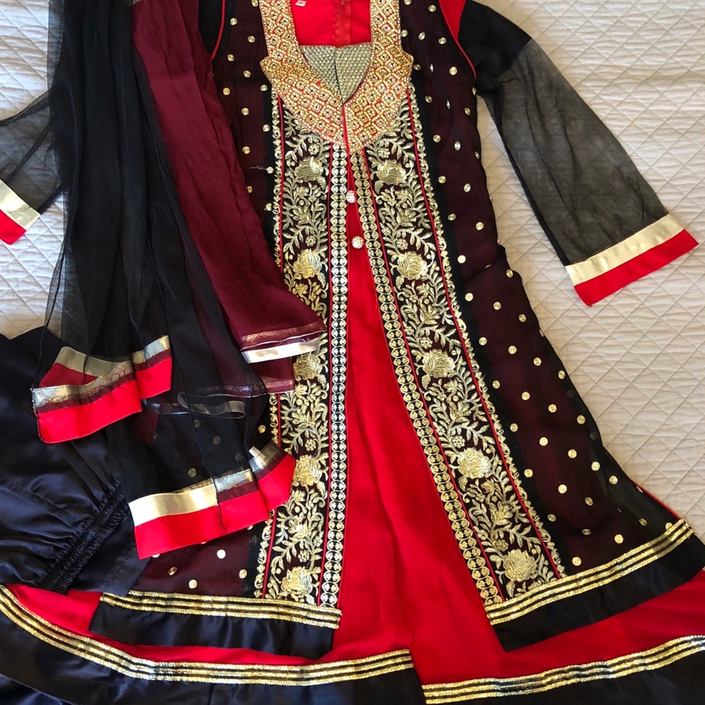 SALE! Indian/Pakistani Dress Shalwar Kameez